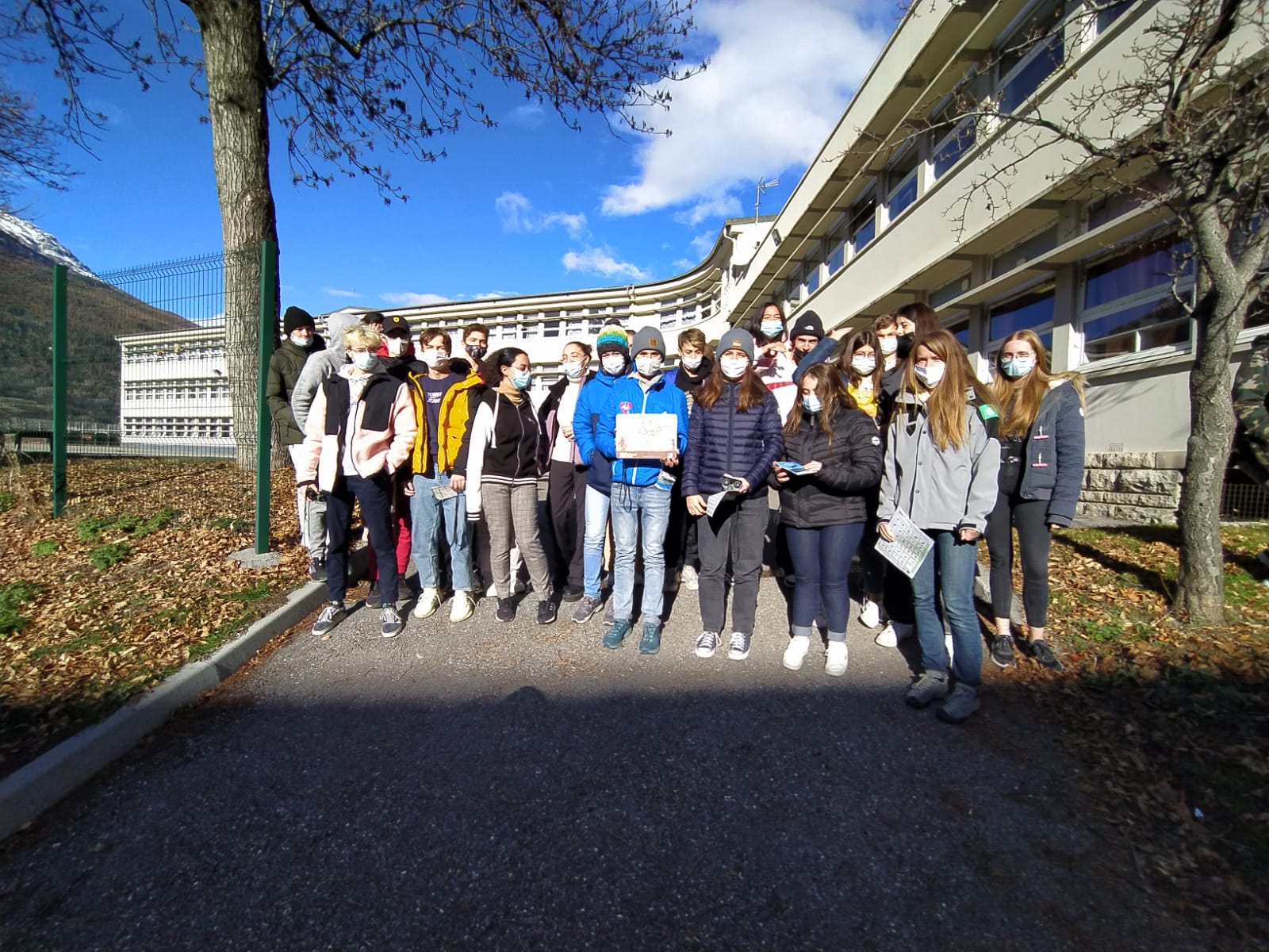 Les élèves du lycée d’Altitude de Briançon accueillent la biodiversité en participant au programme Refuge LPO !