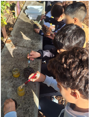 Fabrication de mangeoires à l'Ariane © LPO PACA