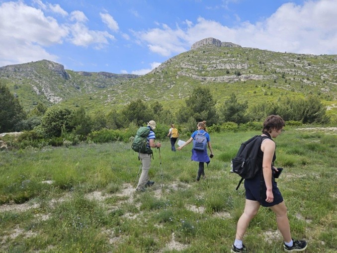 Camp de prospection naturaliste © Candy Bellon