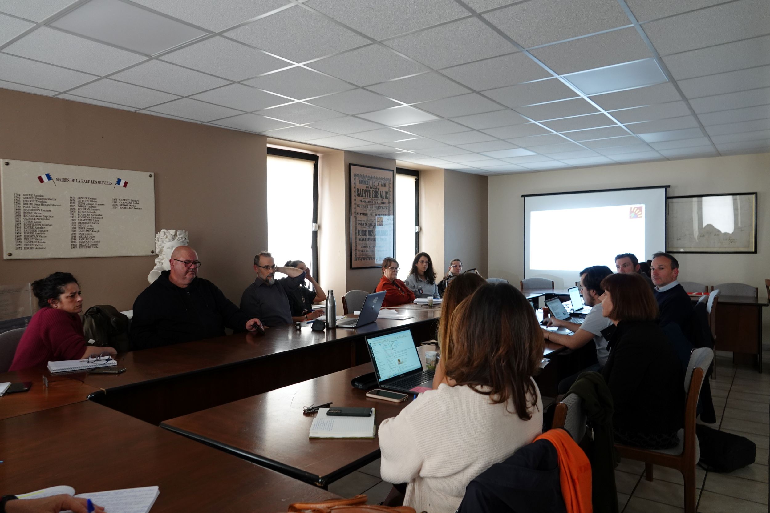 Réunion de lancement ABC La Fare-les-Oliviers © Anaëlle Francia