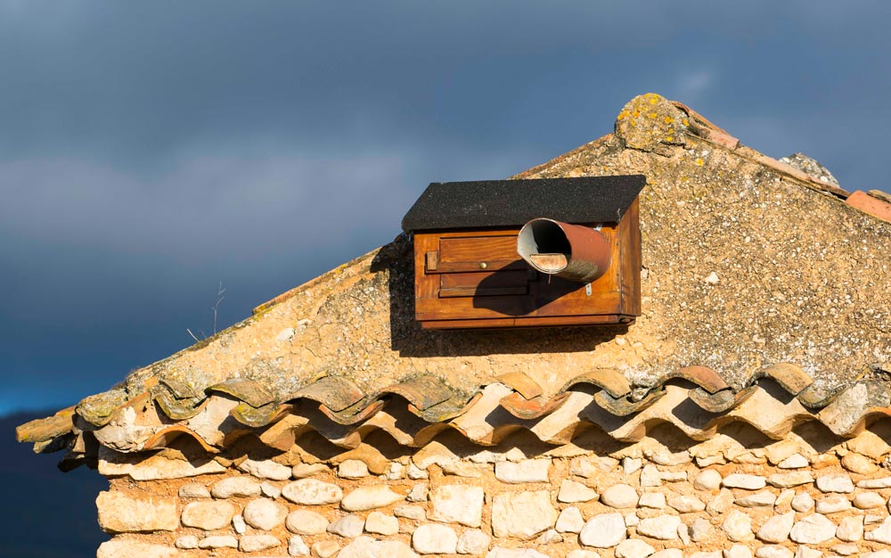 Nichoir installé sur un cabanon © Olivier Hameau