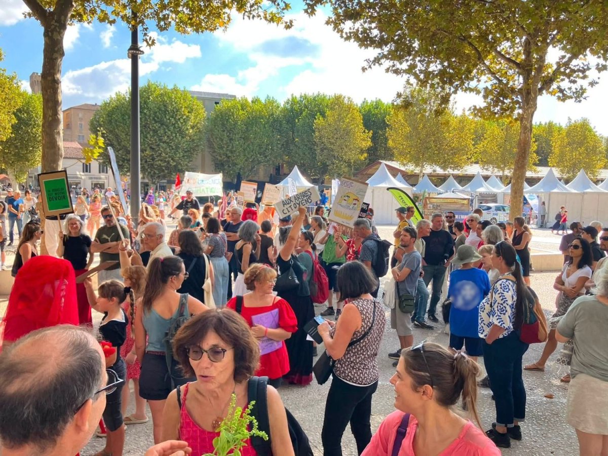 Marche du 26 septembre à Salon-de-Provence © Groupe local LPO du Pays Salonais
